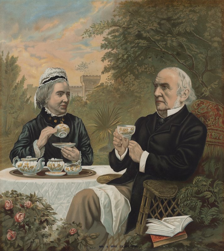 William Ewart Gladstone, brittisk liberal politiker och premiärminister, dricker te med sin fru Harriet, 1891 av English School