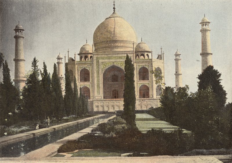 Agra, Tady Mahal och fontänen av European Photographer