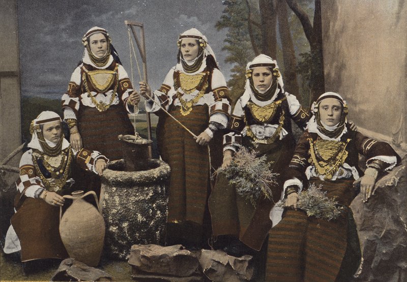 Bulgarian Women Group av European Photographer