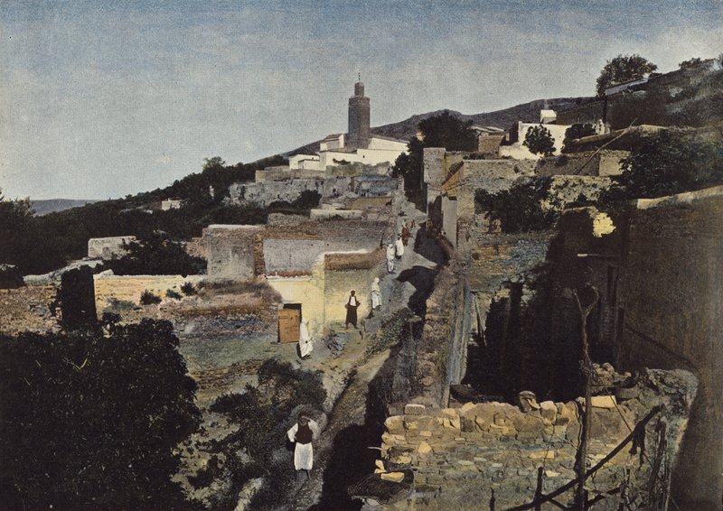 Arabiska byn Sidi-Bou-Medin, Nära Tlemcen av European Photographer
