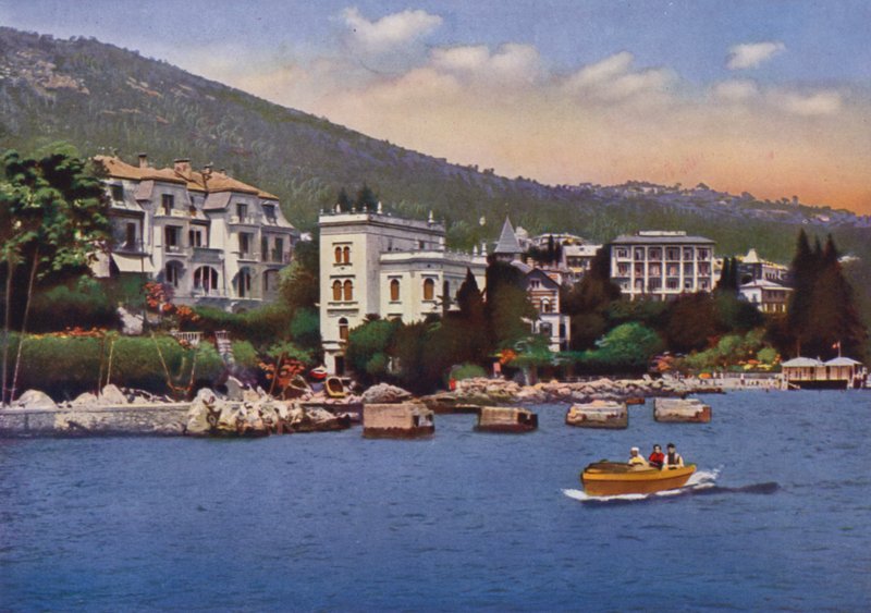 Opatija, nu Opatija i Kroatien: Villor sett från hamnen, Sanatorium Dr Horvat, och andra (foto) av European Photographer