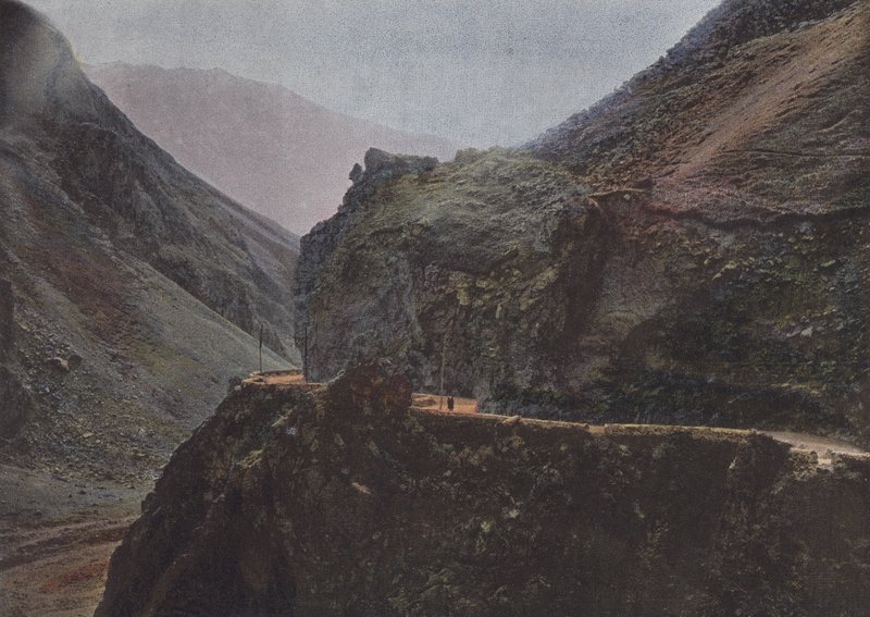 Mellan Lars och Kasbeck, Military Road Of Georgia av European Photographer
