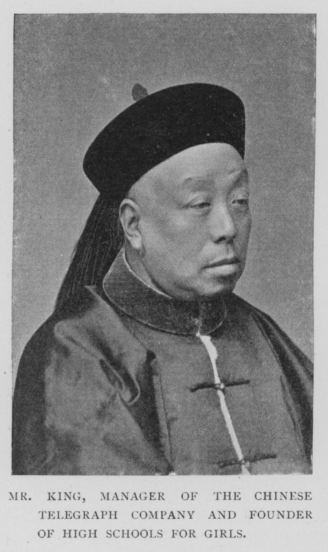 Mr King, chef för Chinese Telegraph Company och grundare av High Schools for Girls (s/v foto) av European Photographer