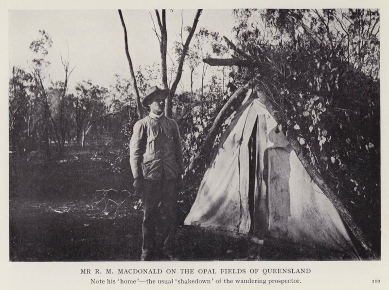 Mr RM Macdonald på Opal Fields of Queensland (s/v foto) av European Photographer