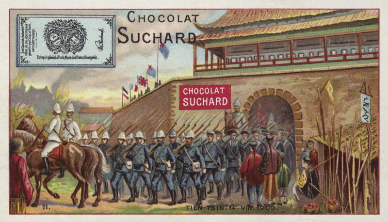 Allierade trupper marscherar ut från Tianjin, Kina, Boxer Rebellion, 1900 av European School