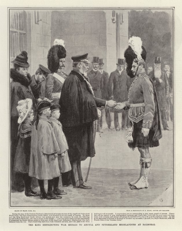 Kungen delar ut krigsmedaljer till Argyll och Sutherland Highlanders på Balmoral av Frank Dadd