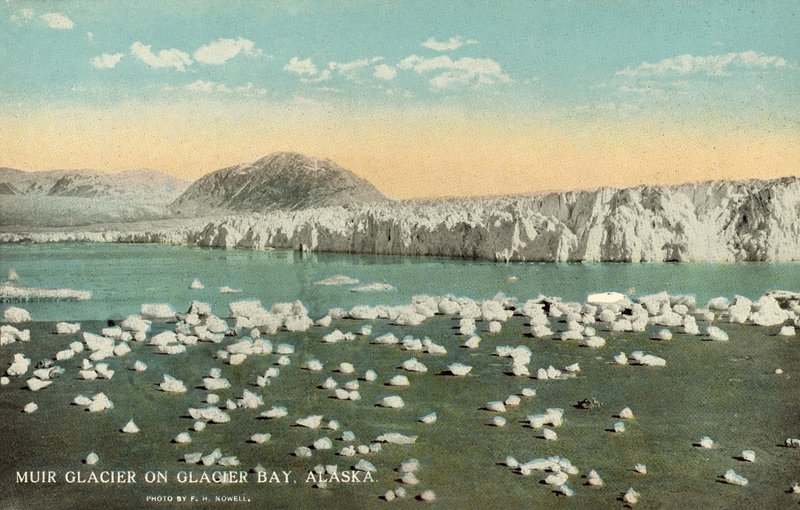 Muir Glacier, Glacier Bay, Alaska, USA (färgfoto) av Frank H. Nowell