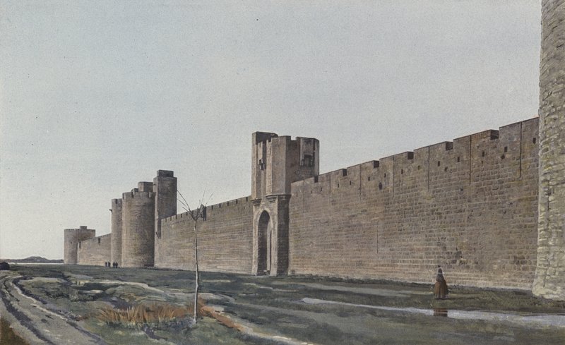 Aigues-Mortes, Exteriör vy av vallarna, tagen från E av French Photographer
