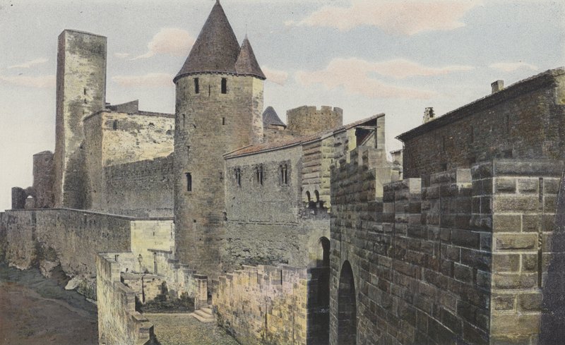Carcassonne Cite, View O Chemin des remparts, Tower of Justice (före restaurering) av French Photographer