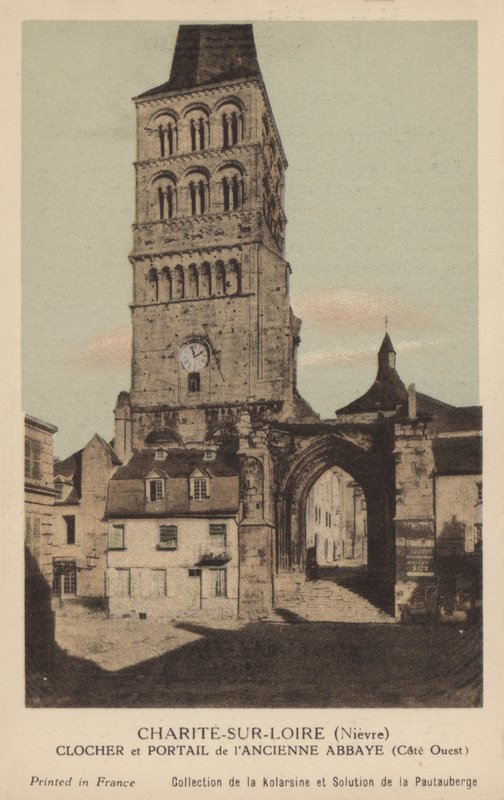 Charite Sur Loire, klocktornet och Portal of the Old Abbey av French Photographer