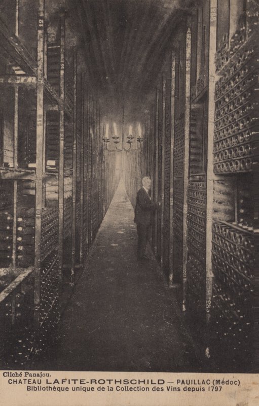Chateau Lafite-Rothschild, Pauillac, Medoc, bibliotek för samling av viner sedan 1797 av French Photographer
