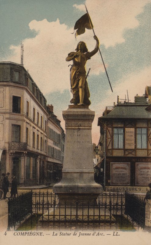 Compiegne, statyn av Jeanne d