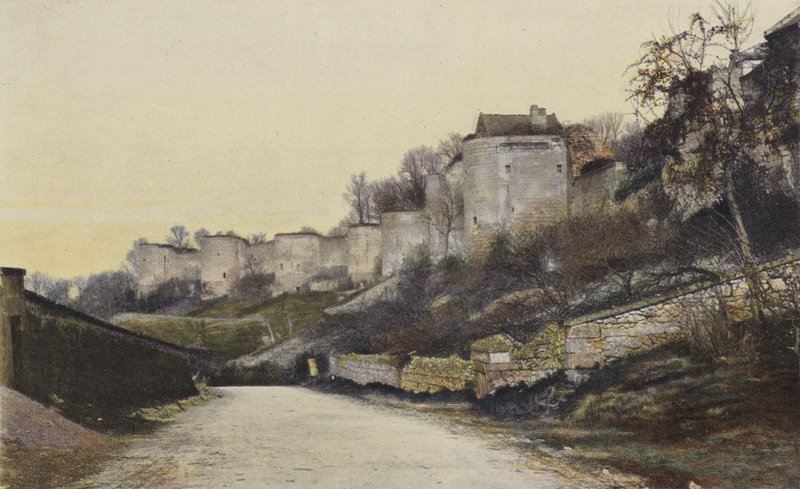 Coucy-le-Chateau, Gamla vallar av French Photographer