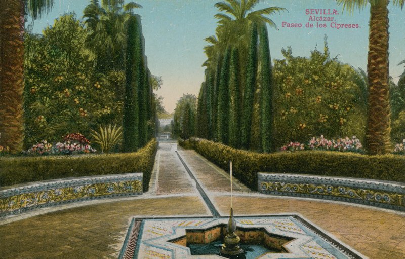 Cypress Walk, Alcazar, i Sevilla, Spanien. Vykort skickat 1913. av French Photographer