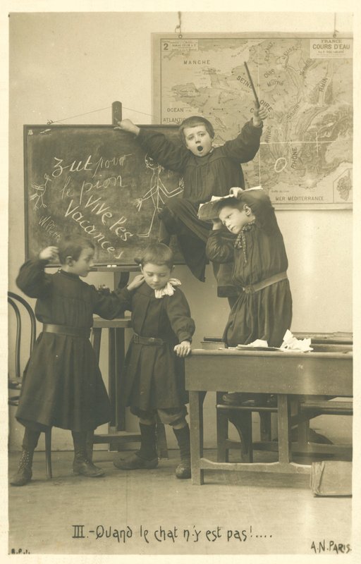 Franska skolbarn som spelar, Vive Les Vacances av French Photographer