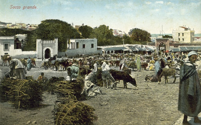 Grand Socco, Tanger, Marocko (färgfoto) av French Photographer