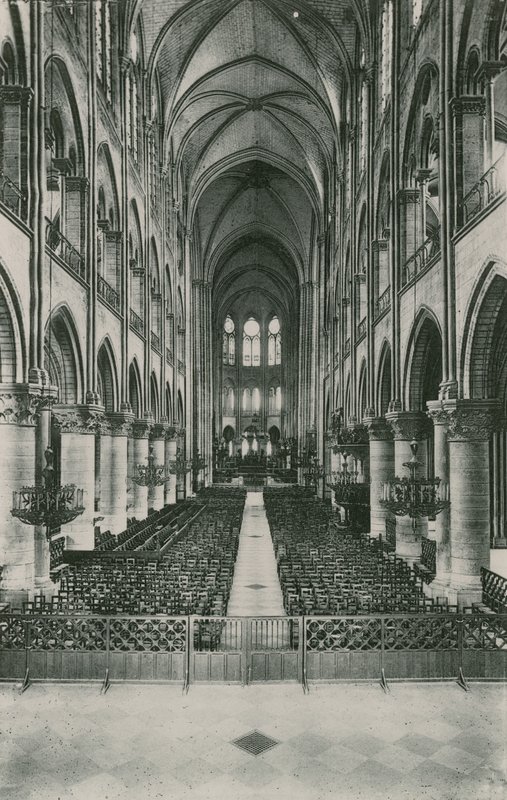 Kyrkans långhus Notre-Dame, Kyrkans långhus Notre-Dame (fotogravyr) av French Photographer