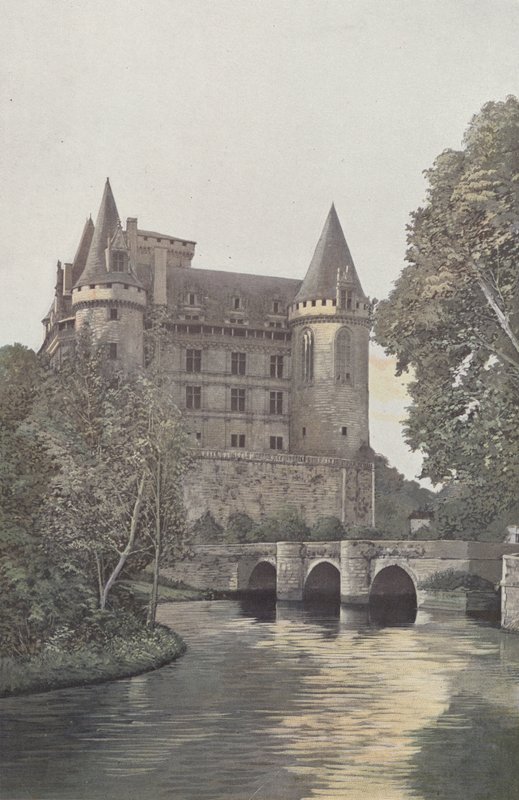 La Rochefoucauld, Chateau, Vy tagen från stranden av Tardoire av French Photographer