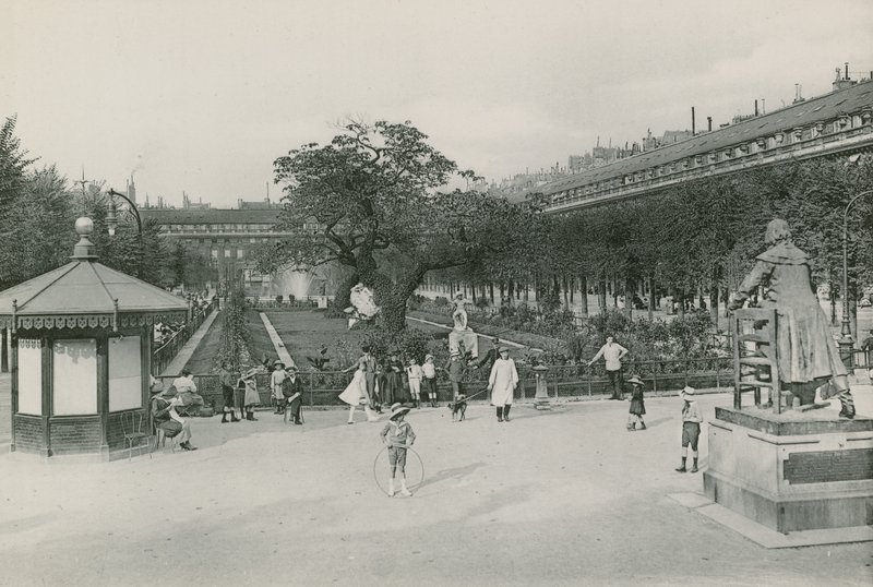 Le Jardin du Palais-Royal, Palais-Royals trädgård (fotogravyr) av French Photographer