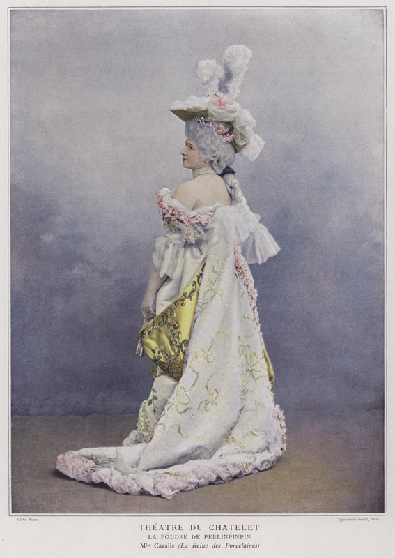 Mademoiselle Cazalis som porslinsdrottningen i La Poudre de Perlinpinpin (färgad bild) av French Photographer