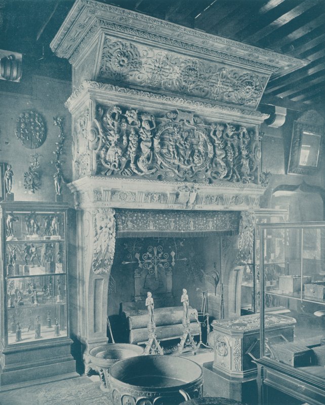 Paris: A Carved Mantel, Musee Cluny (s/v foto) av French Photographer