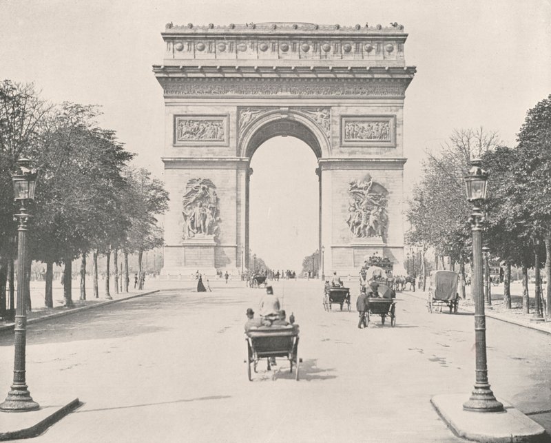 Paris: Triumfbågen, från öst (s/v foto) av French Photographer