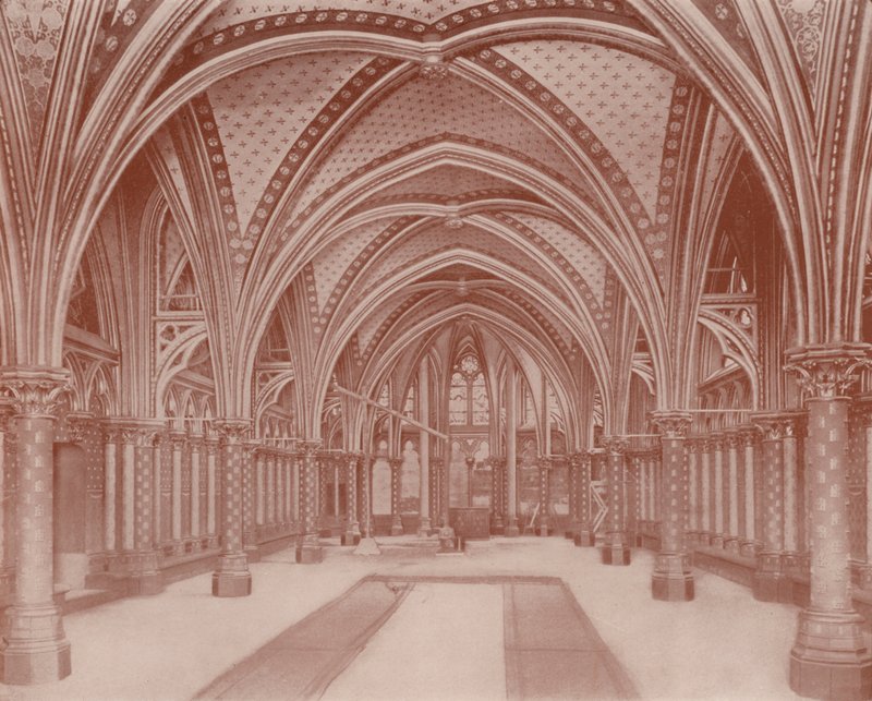 Paris: Crypt of the Sainte Chapelle (s/v foto) av French Photographer