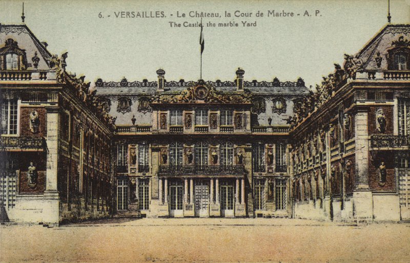The Marble Court, Palace of Versailles (färgfoto) av French Photographer