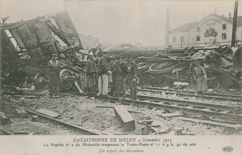 Tågorock vid Melun i Frankrike, 4 november 1913. Utsikt över spillrorna. Vykort skickat 1913. av French Photographer
