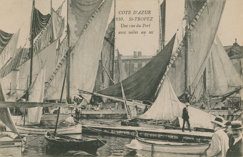 Utsikt över hamnen med segelbåtar, St Tropez, Cote dAzur. Vykort skickat 1913. av French Photographer