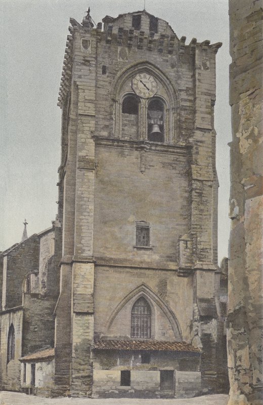 Villeneuve-les-Avignon, kyrka, befäst klocktorn, idag klockstapel (före restaurering) av French Photographer