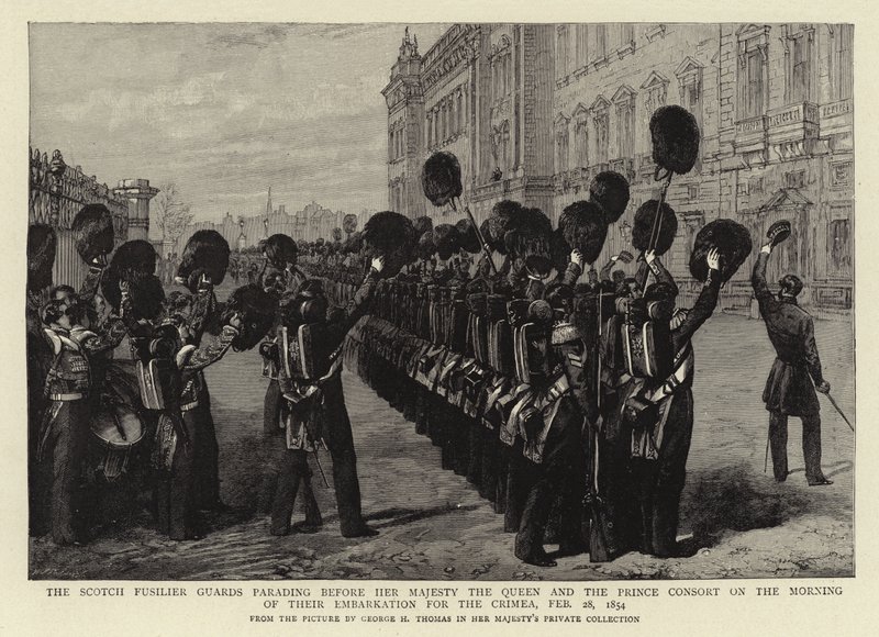 The Scotch Fusilier Guards paraderar inför Hennes Majestät Drottningen och Prinsgemalen på morgonen av deras ombordstigning till Krim, 28 februari 1854 av George Housman Thomas