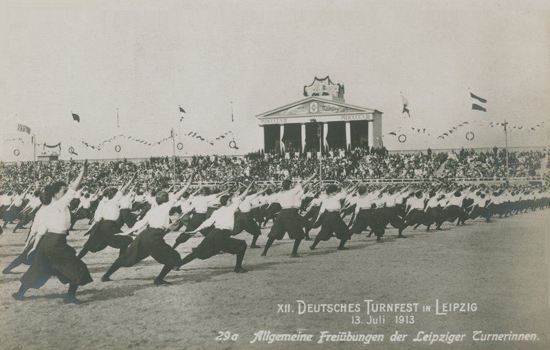 Tolfte tyska gymnastikfestivalen, Leipzig av German Photographer