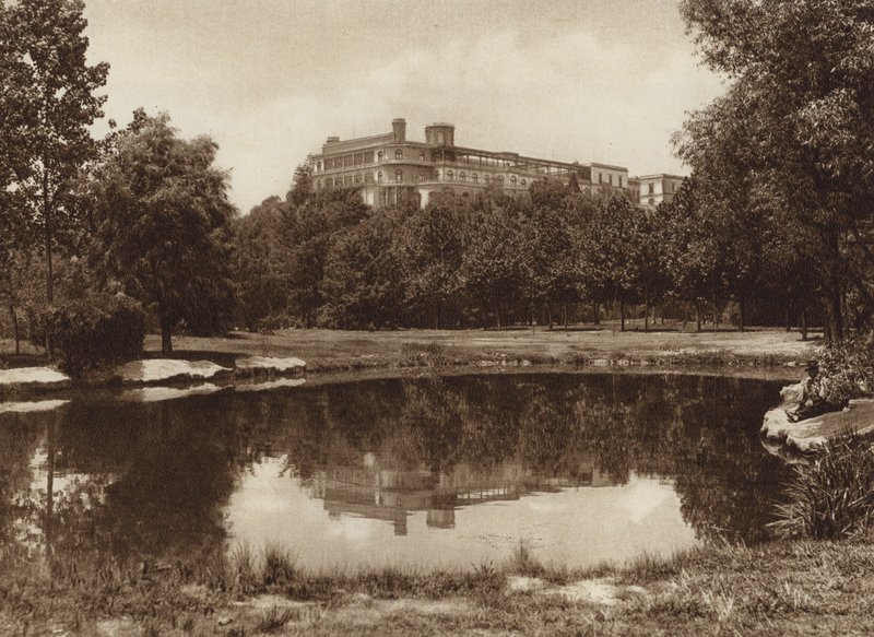 Mexiko: Castillo Chapultepec (svartvitt foto) av Hugo Brehme