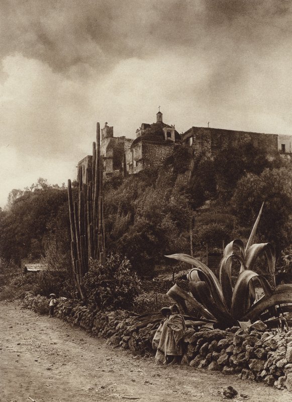 Mexiko: Kyrkan i Tepepam (svartvitt foto) av Hugo Brehme