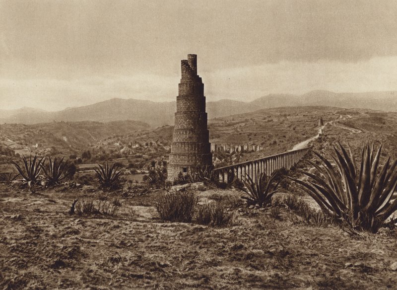 Mexiko: Gammal spansk vattenledning från Los Remedios (svartvitt foto) av Hugo Brehme