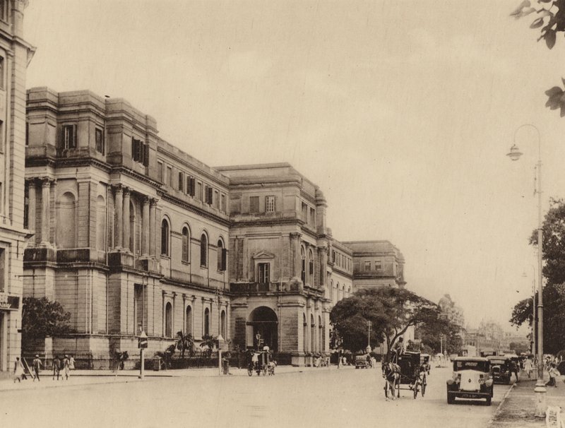 Indian Museum och Chowringhee Road mot söder (svartvitt foto) av Indian photographer