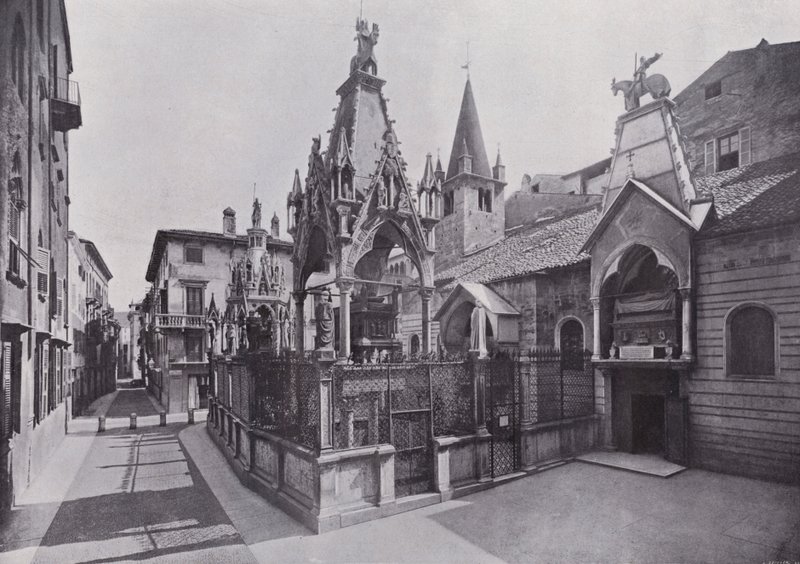 Italien: Verona, Scaligers grav (s/v foto) av Italian Photographer