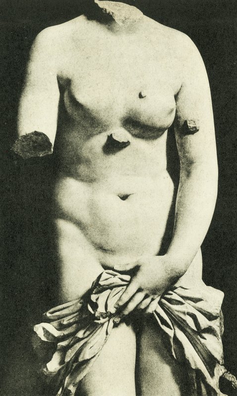 Museum, Den syrakusanska Venus, 300-talet f.Kr. Credesis (svartvitt foto) av Italian Photographer