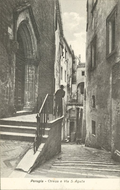 Perugia: Kyrkan och Via S. Agata (svartvitt foto) av Italian Photographer