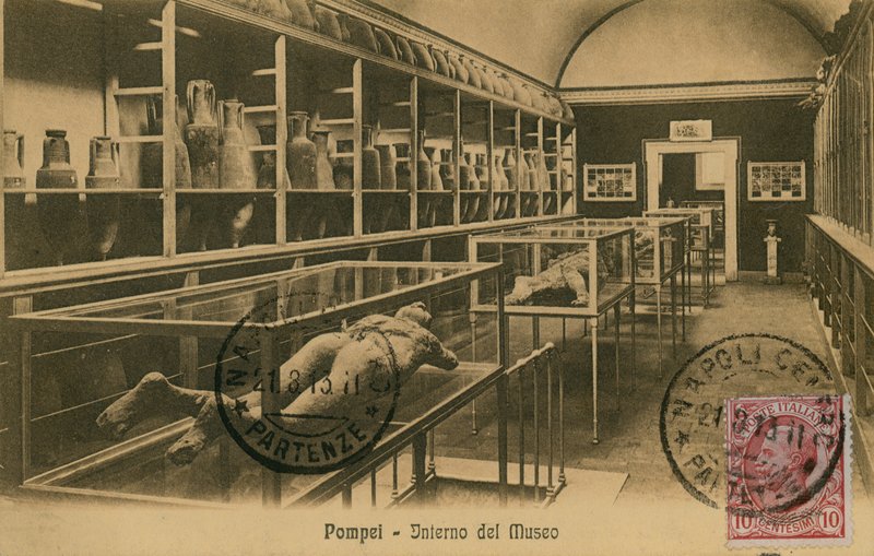 Pompei, interiör av museet av Italian Photographer