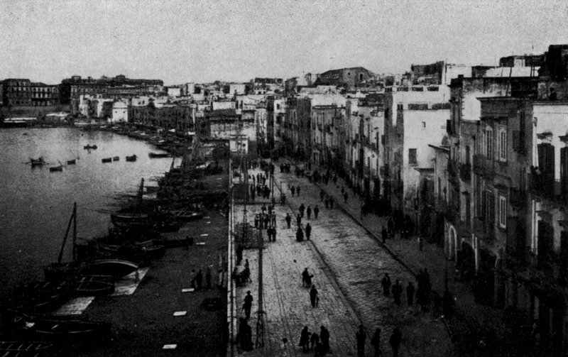 Taranto, Gamla stan, Panorama (s/v foto) av Italian Photographer