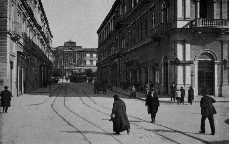 Taranto, Via Archita, kontorsbyggnad (s/v foto) av Italian Photographer