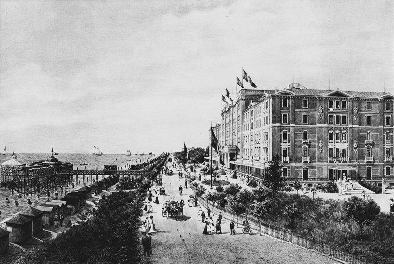 Venezia, Lido, Grand Hotel des Bains (s/v foto) av Italian Photographer