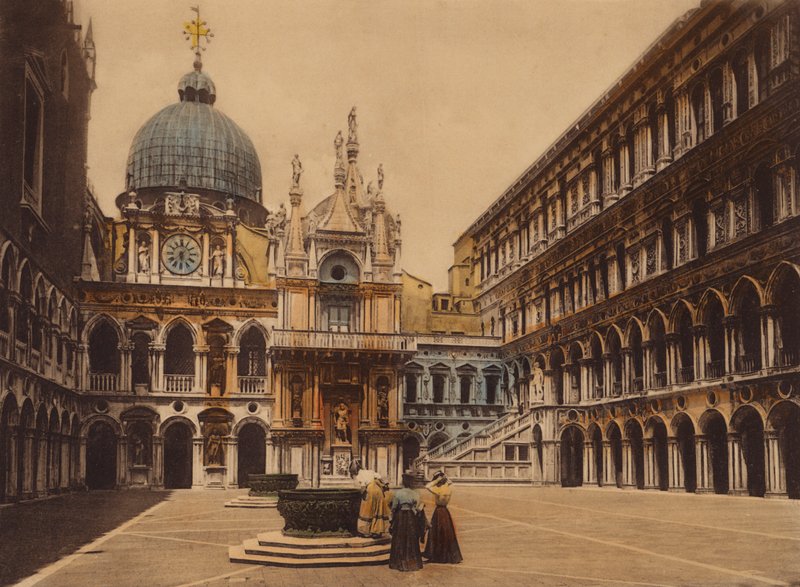 Venedig / Venedig: Dogepalatsets innergård (färgfoto) av Italian Photographer