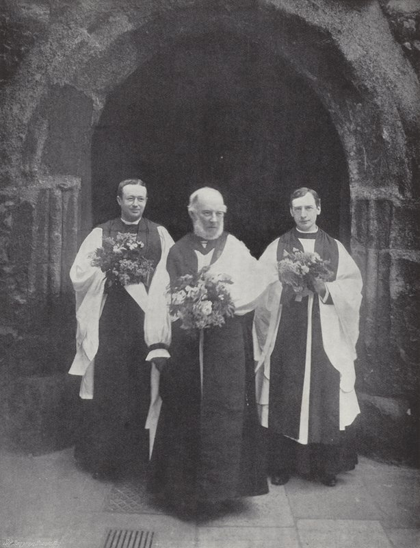 Dela ut Maundy Money, Lord High Almoner och präster av J. Benjamin Stone