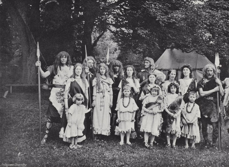The Sherborne Pageant, en engelsk hövding, stammän och familjer av J. Benjamin Stone