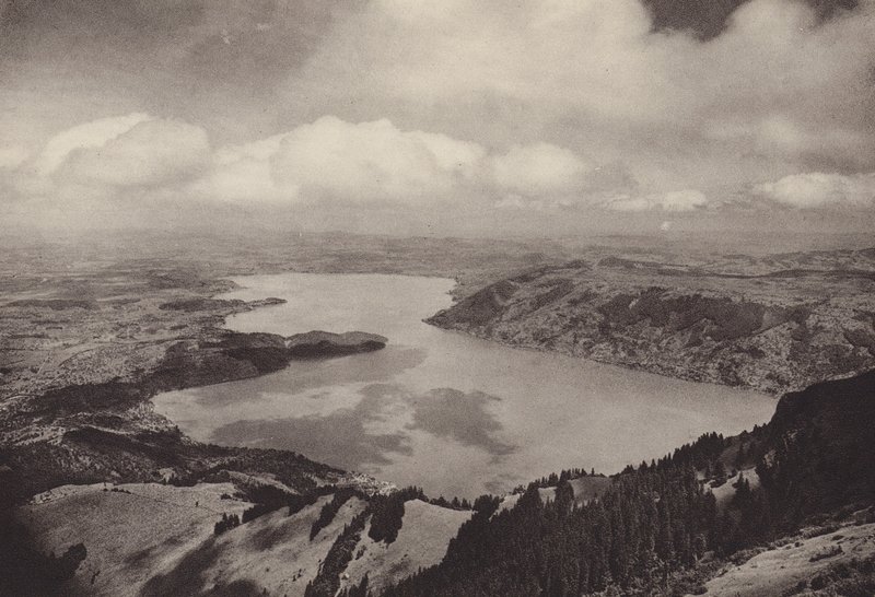 Rigi Kulm, utsikt över sjön Zug (s/v foto) av Jean Gaberell