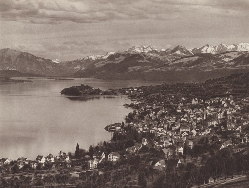 Schweiz: Zürichsjön, Horgen, Au och Alperna (s/v foto) av Jean Gaberell