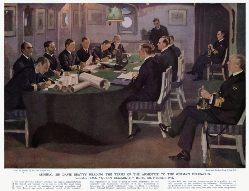 Amiral Sir David Beatty läser villkoren för vapenstilleståndet för de tyska delegaterna, förhytten HMS Queen Elizabeth, Rosyth av John (after) Lavery